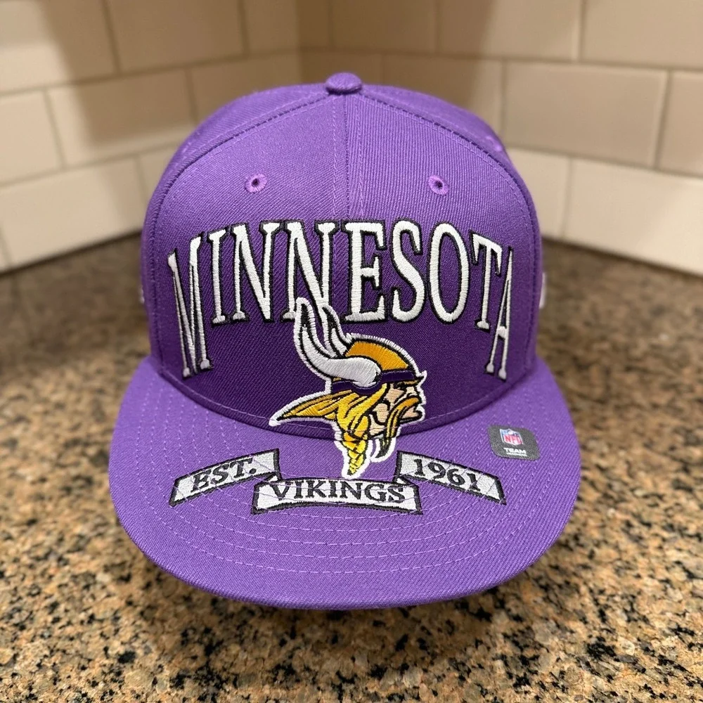 Minnesota Vikings New Era 59FIFTY Fitted Hat Cap 7 3/8 Purple NFL New - Picture 1 of 10